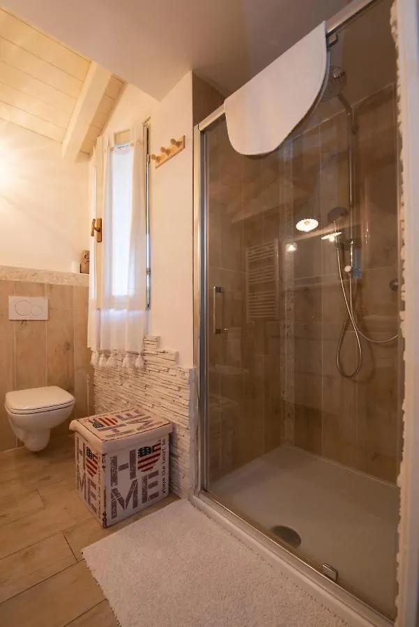 Splendid Lake Desenzano del Garda Apartment